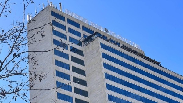 Внимание: центр обслуживания при мэрии Тбилиси временно приостанавливает работу Внимание: центр обслуживания при мэрии Тбилиси временно приостанавливает работу