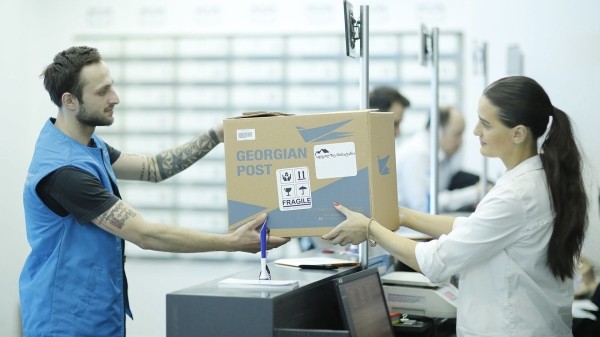 Число посылок в Грузию за год превысило 13 миллионов