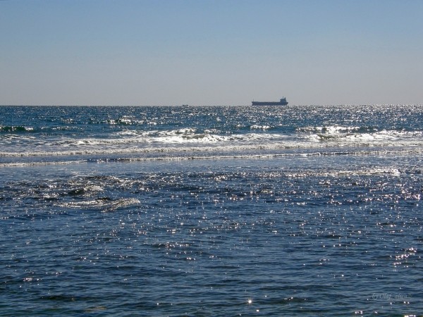 Мужчина скончался в море в Уреки от сердечного приступа