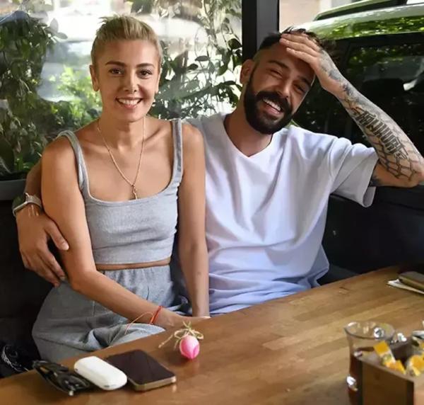 «Я сделала тест ДНК, я на 100% грузинка» - красавица-звезда турецкого шоу-бизнеса оказалась грузинкой: что известно о популярной актрисе «Я сделала тест ДНК, я на 100% грузинка» - красавица-звезда турецкого шоу-бизнеса оказалась грузинкой: что известно о популярной актрисе