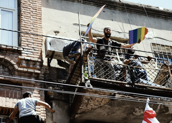 Прошло три года со дня масштабного гомофобного погрома в Тбилиси Прошло три года со дня масштабного гомофобного погрома в Тбилиси