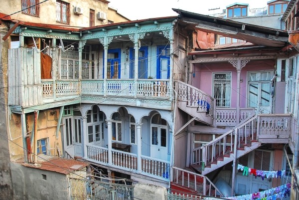 Граждане Грузии назвали самых нежелательных соседей