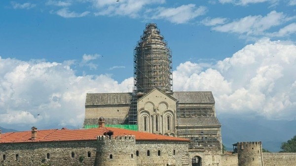 Как в Грузии восстанавливают пострадавший от урагана храм Алаверди? Как в Грузии восстанавливают пострадавший от урагана храм Алаверди?