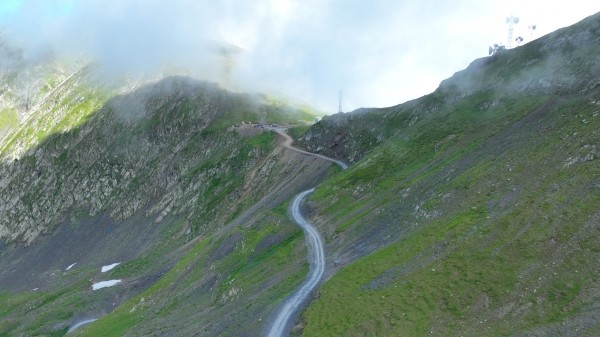 В Грузии потратят десятки миллионов лари, чтобы сделать дорогу в Тушетию безопаснее В Грузии потратят десятки миллионов лари, чтобы сделать дорогу в Тушетию безопаснее