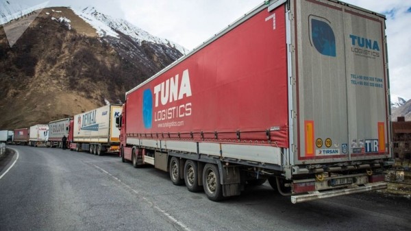 Верхний Ларс сегодня: на грузино-российской границе скопилось более 4 тысяч автомобилей Верхний Ларс сегодня: на грузино-российской границе скопилось более 4 тысяч автомобилей