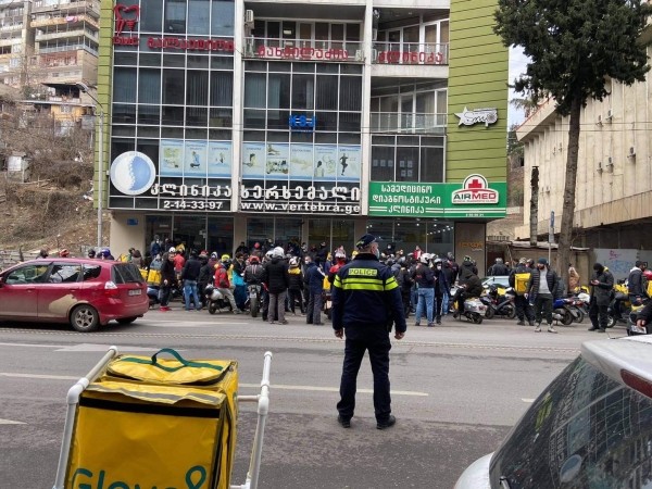 Задержан обвиняемый в огнестрельном ранении тбилисского курьера из-за бутылки пива