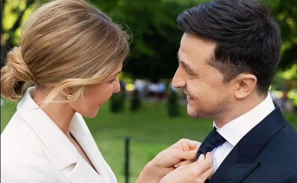 «Это еще одно доказательство того, что я выбрала правильного человека; было бы трудно оставаться, если бы я не верила в его честность»,  - Елена Зеленская о семейных трудностях и войне