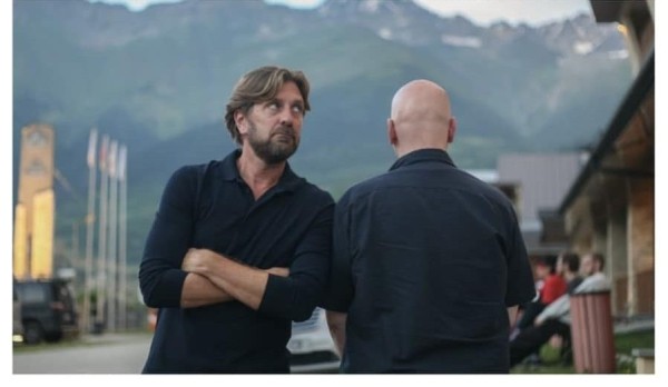 Режиссер Рубен Эстлунд попал в скандал после участия в кинофестивале в Сванетии Режиссер Рубен Эстлунд попал в скандал после участия в кинофестивале в Сванетии