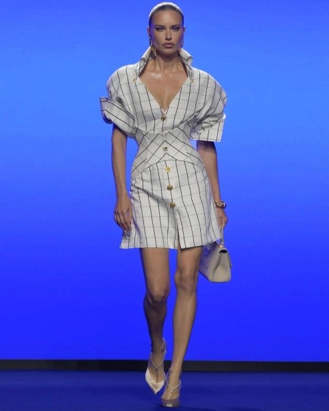 Матильда Гварлиани с Адрианой Лимой, Кендалл Дженнер и другими звездами – фото с показа Schiaparelli в Париже