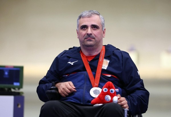 Сотрудник Дома юстиции из Кахетии завоевал серебро на Паралимпиаде в стрельбе Сотрудник Дома юстиции из Кахетии завоевал серебро на Паралимпиаде в стрельбе