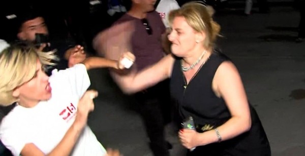 В Зугдиди напали на представителей «Национального движения» во время раздачи листовок