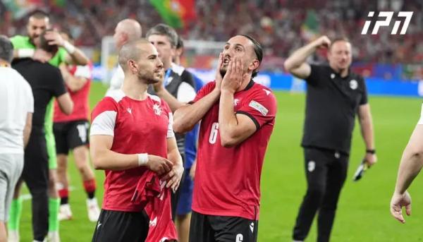 Сумасшедшая игра, забитые голы и остававшийся без дела «Мамарда» – грузины разгромили чехов