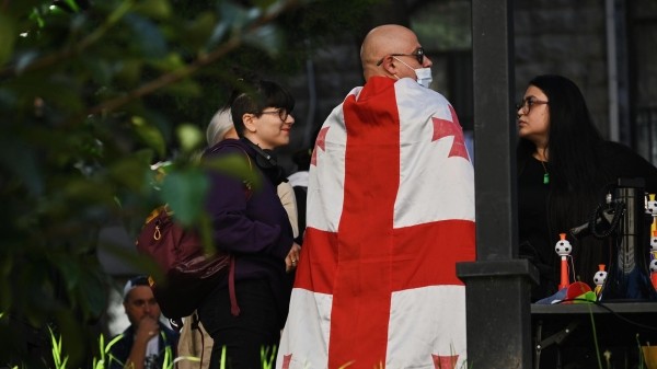 Революция слез: какой сценарий готовят для Грузии?