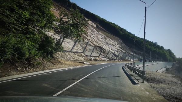 Вниманию тбилисских автомобилистов! Ремонт Цхнетского шоссе завершен Вниманию тбилисских автомобилистов! Ремонт Цхнетского шоссе завершен