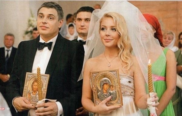 Известная украинская певица после трагического брака влюблена в грузинского бизнесмена  Юрия Арошидзе из Беларуси