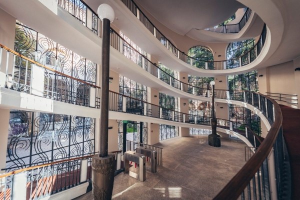 В Тбилиси запустили канатную дорогу до парка Мтацминда – часы работы и тарифы В Тбилиси запустили канатную дорогу до парка Мтацминда – часы работы и тарифы