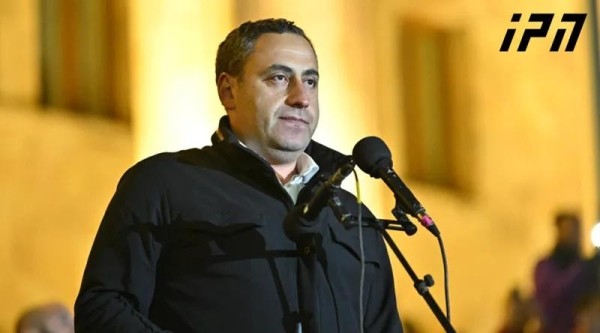 Оппозиционные партии требуют повторных выборов, которые проведет международная избирательная администрация