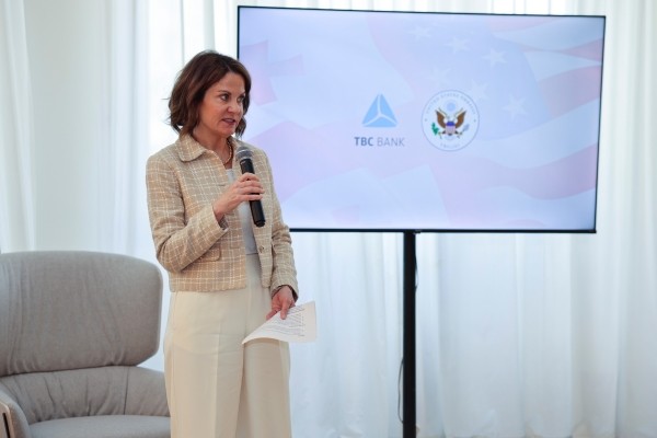 Данниган заявила, что сроки введедения санкций США не связаны с выборами в Грузии