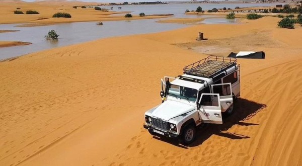 Часть Сахары затопило - фото самой сухой пустыни на Земле, где редкие осадки создали невероятные пейзажи Часть Сахары затопило - фото самой сухой пустыни на Земле, где редкие осадки создали невероятные пейзажи