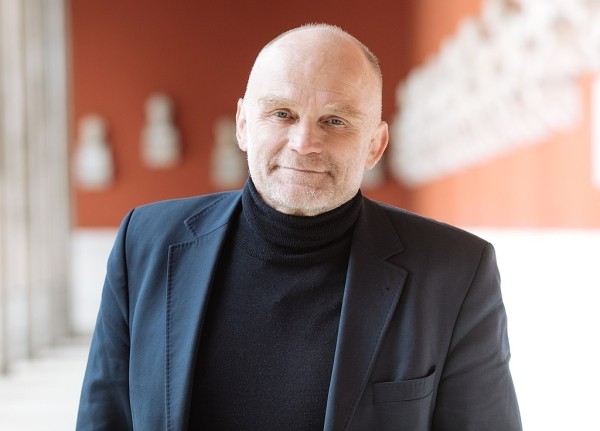 Спокойно только на кладбище — французский депутат оригинально прокомментировал «прием» в Грузии