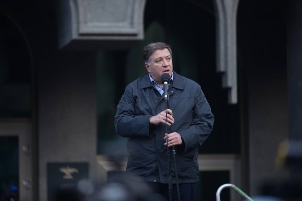 Бывшего мэра Тбилиси обвинили в поездке в автобусе «зайцем» и заблокировали счет