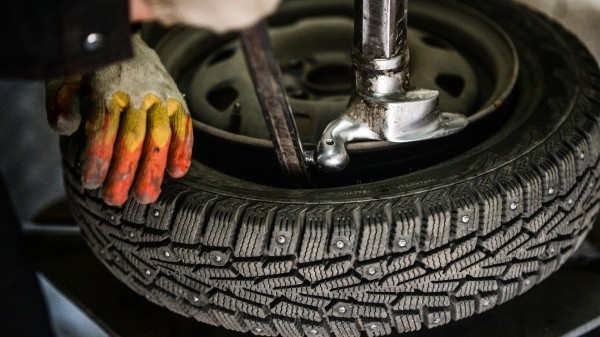 Внимание автомобилистов: С 1 декабря использование зимней резины в Грузии обязательно