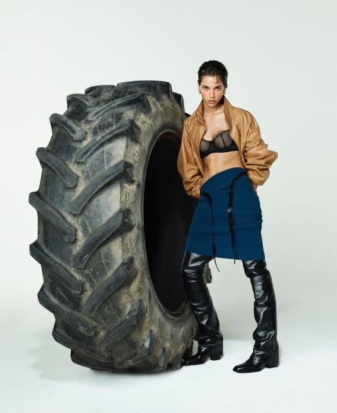 Матильда Гварлиани на обложке итальянского Harper's Bazaar - новые фото грузинской топ-модели Матильда Гварлиани на обложке итальянского Harper's Bazaar - новые фото грузинской топ-модели