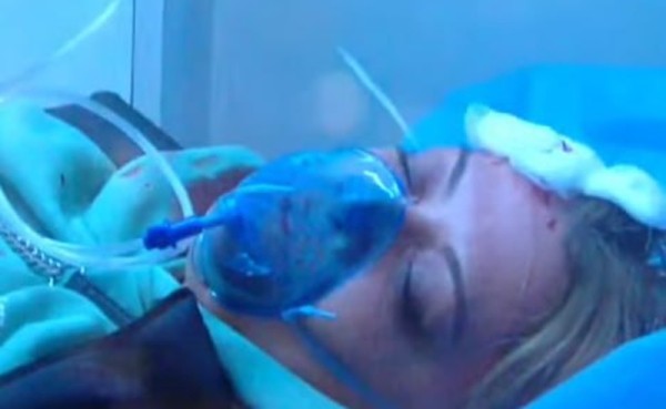 Журналистка TV Pirveli госпитализирована с протестной акции в Тбилиси Журналистка TV Pirveli госпитализирована с протестной акции в Тбилиси