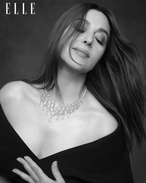 «И кто сказал, что совершенства не существует?» - новая фотосессия 60-летней Моники Беллуччи «И кто сказал, что совершенства не существует?» - новая фотосессия 60-летней Моники Беллуччи