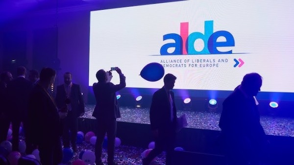 ALDE продолжит признавать Саломе Зурабишвили законным президентом Грузии ALDE продолжит признавать Саломе Зурабишвили законным президентом Грузии
