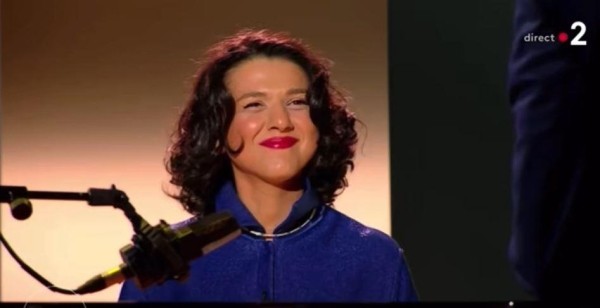 «Алило» Кахидзе и изумленные телеведущие – Хатия Буниатишвили исполнила шедевр грузинского композитора во французской программе «Алило» Кахидзе и изумленные телеведущие – Хатия Буниатишвили исполнила шедевр грузинского композитора во французской программе