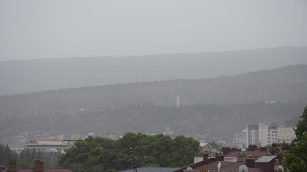 Экологи предупредили о повышенной загрязненности воздуха в Грузии