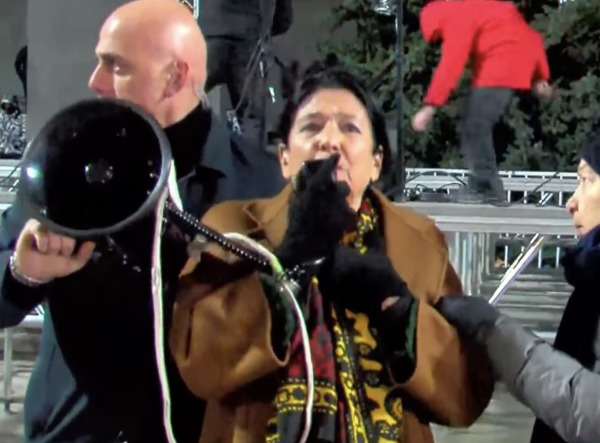 «Мы не допустим здесь никаких провокаций» – Зурабишвили пришла на Руставели