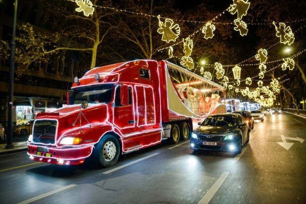 Coca-Cola Bottlers Georgia отменила новогодний караван из-за событий в стране Coca-Cola Bottlers Georgia отменила новогодний караван из-за событий в стране