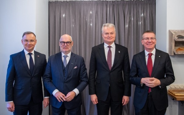 Президенты стран Балтии и Польши осудили насилие и произвольные задержания в Грузии Президенты стран Балтии и Польши осудили насилие и произвольные задержания в Грузии