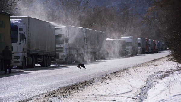 Верхний Ларс сегодня: въезда в Грузию ожидают свыше четырех тысяч большегрузов