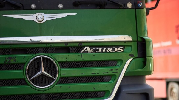 С 1 января в Тбилиси вводят ограничения на движение всего крупного транспорта в часы пик