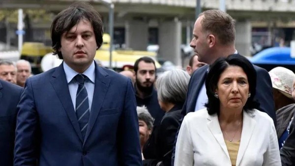 Премьер – 29 декабря Саломе Зурабишвили придется уйти с занимаемой должности, посмотрим, где она продолжит свою жизнь, за решеткой или на свободе - думаю, ей хватит ума Премьер – 29 декабря Саломе Зурабишвили придется уйти с занимаемой должности, посмотрим, где она продолжит свою жизнь, за решеткой или на свободе - думаю, ей хватит ума