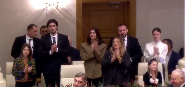 Супруга, дети и другие члены семьи Михаила Кавелашвили – фотографии из парламента, где прошла церемония инаугурации