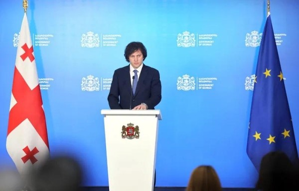 Премьер – Дипломаты получили указания и поручения о том, чтобы процесс европейской интеграции был максимально интенсивно продолжен – Это реальность, а все остальное - фальшь