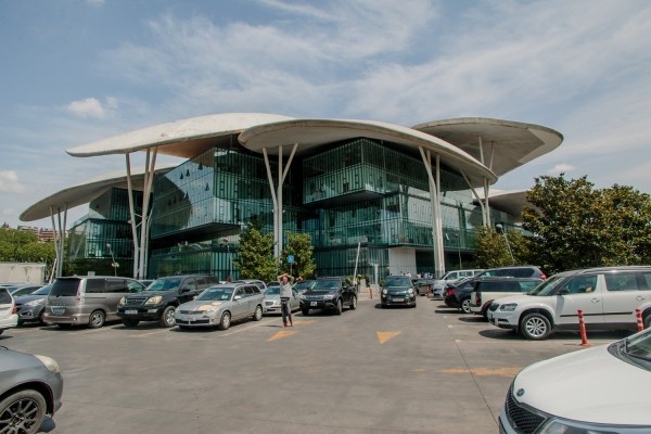 Часть сотрудников Дома юстиции публично выступили против решения властей по евроинтеграции