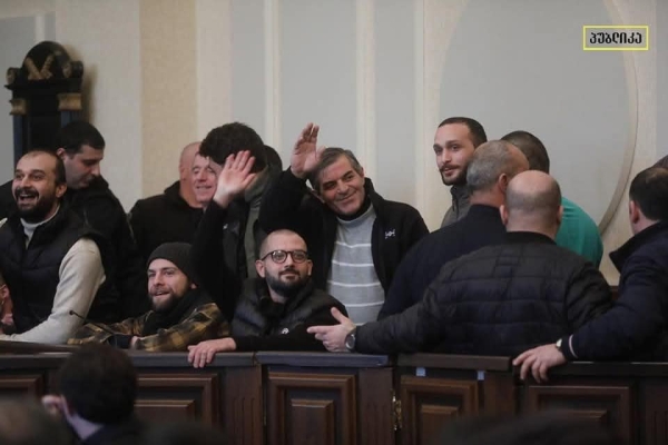 Суд оставил в заключении 11 фигурантов дела о беспорядках на проевропейских акциях в Тбилиси