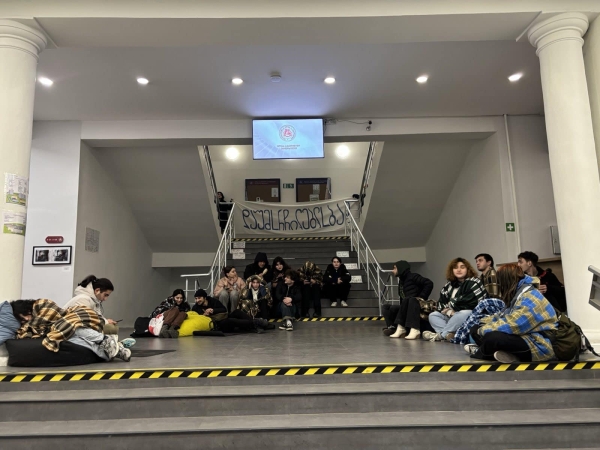 Студенты 9 грузинских вузов протестуют в кампусах, требуя выборов и освобождения политзаключенных