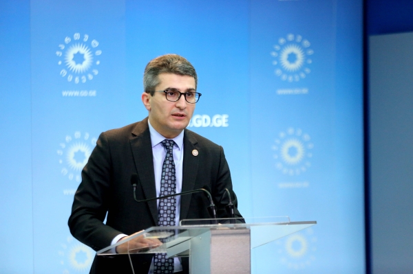 Мдинарадзе разоблачает Джо Уилсона: в ГМ назвали его «платным лоббистом» оппозиции Мдинарадзе разоблачает Джо Уилсона: в ГМ назвали его «платным лоббистом» оппозиции