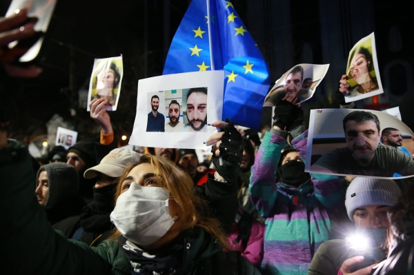 52 человека признаны потерпевшими по делу о насилии полиции на протестах в Тбилиси, задержанных нет 52 человека признаны потерпевшими по делу о насилии полиции на протестах в Тбилиси, задержанных нет