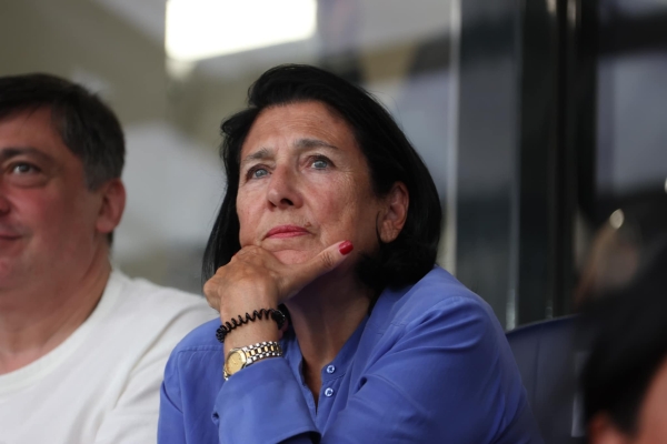 Зурабишвили обещает помочь противникам «Грузинской мечты» создать новые партии Зурабишвили обещает помочь противникам «Грузинской мечты» создать новые партии