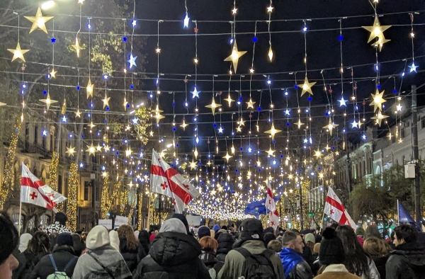 Рождество на проспекте Руставели: участники протестов будут петь «Алило»