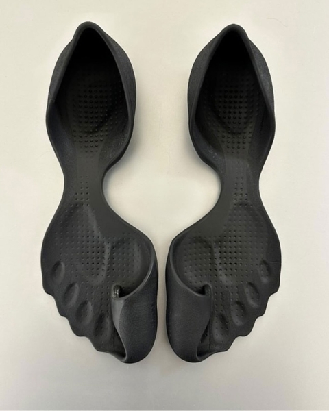 Сколько стоит т.н. нулевая обувь  Balenciaga, вызвавшая большой ажиотаж - Демна представил новый продукт Сколько стоит т.н. нулевая обувь  Balenciaga, вызвавшая большой ажиотаж - Демна представил новый продукт