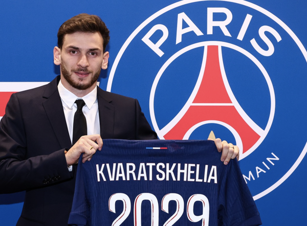 «Пари Сен-Жермен» официально объявил о переходе Хвичи Кварацхелия «Пари Сен-Жермен» официально объявил о переходе Хвичи Кварацхелия