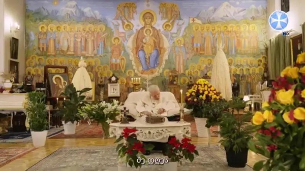 Патриарх - Я встречаюсь с вами сегодня, чтобы поздравить с Новым годом - Мы должны помнить, что будущее человека и нации должно быть мирным, мира всем вам